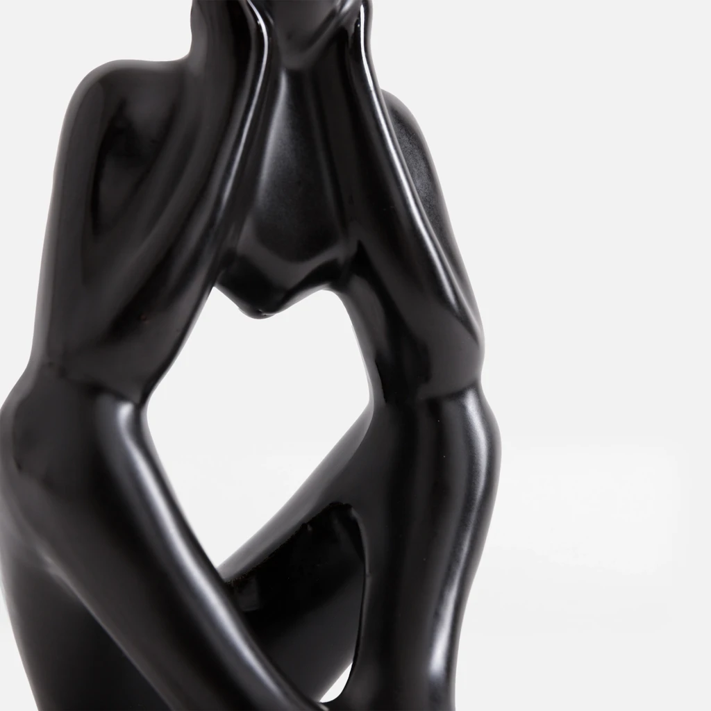 Černá dekorativní figurka ZAMYŠLENÝ ČLOVĚK 19 cm