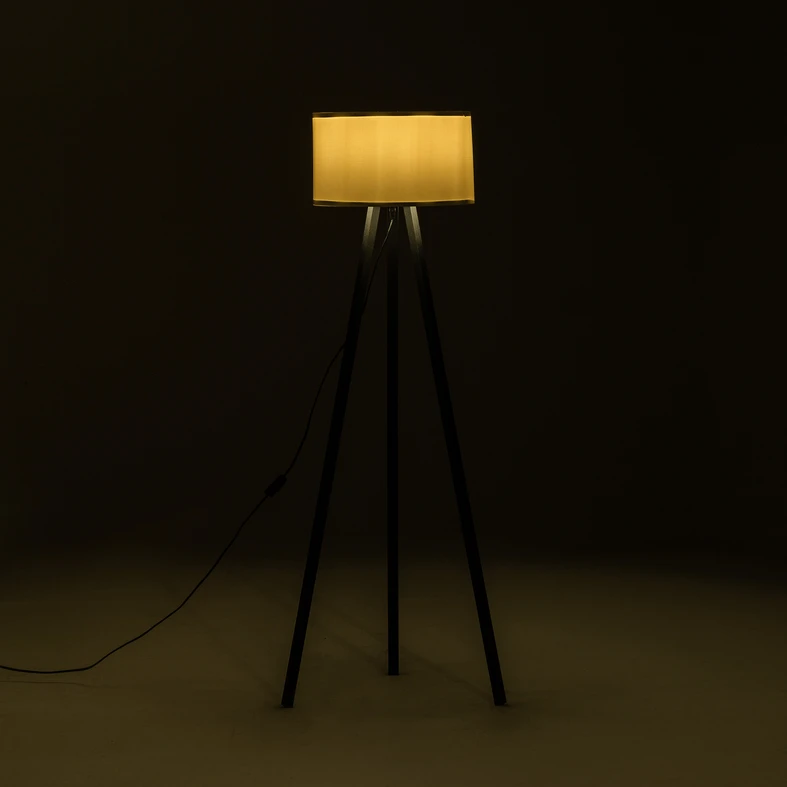 Černobílá stativová stojací lampa PIKO