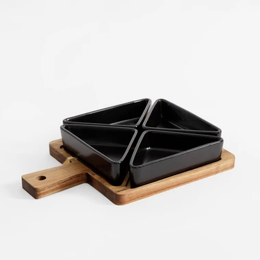 Sada 4 misek na akáciovém podnosu