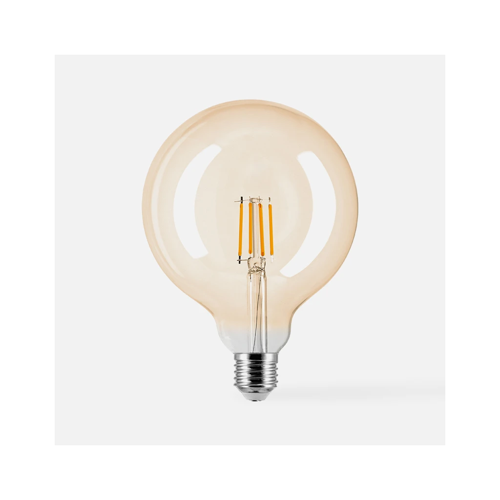 ORO-AMBER-E27-G125-4W-WW posiada głowicę w odcieniu bursztynu i widoczne filamenty.