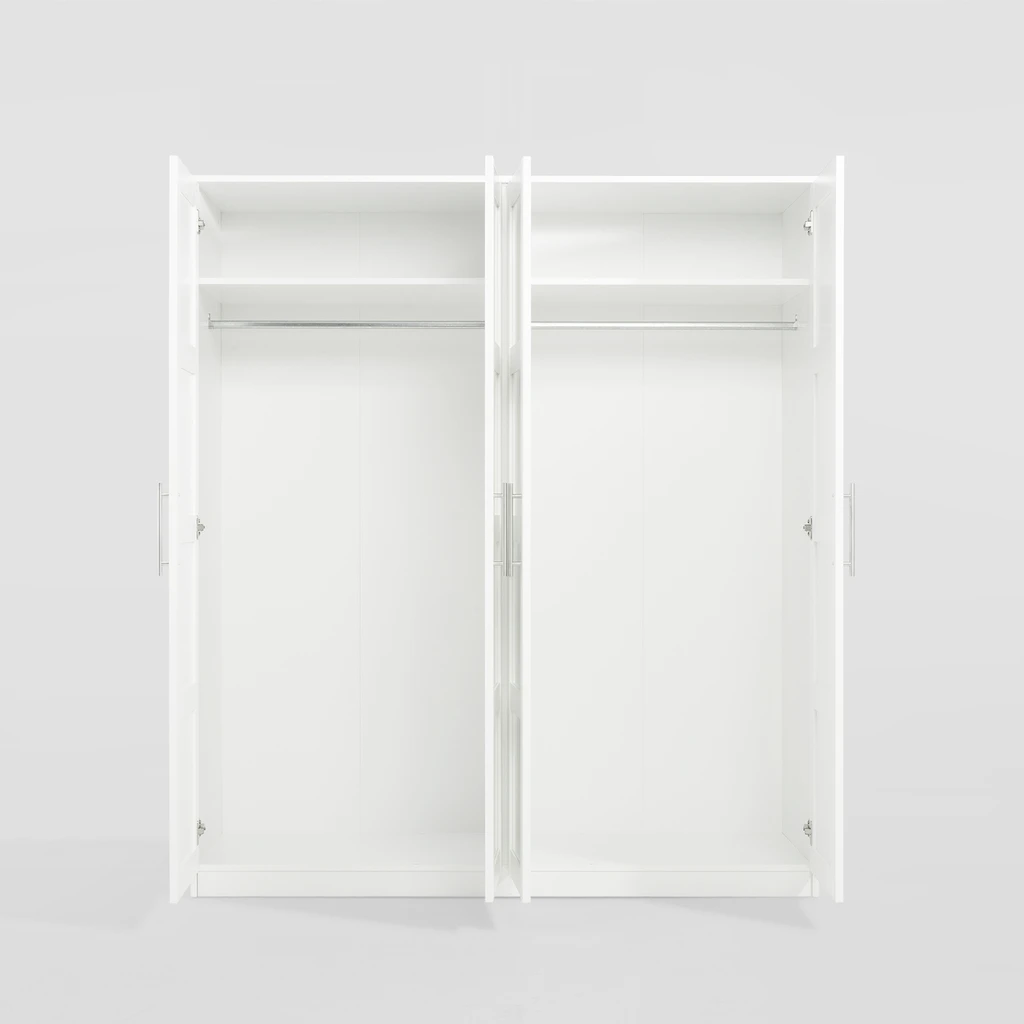 Otwarta szafa z widocznymi 2 górnymi półkami i 2 drążkami ubraniowymi