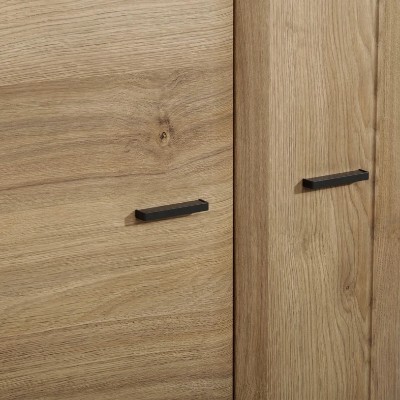 Dvoudveřová šatní skříň AKINORI.