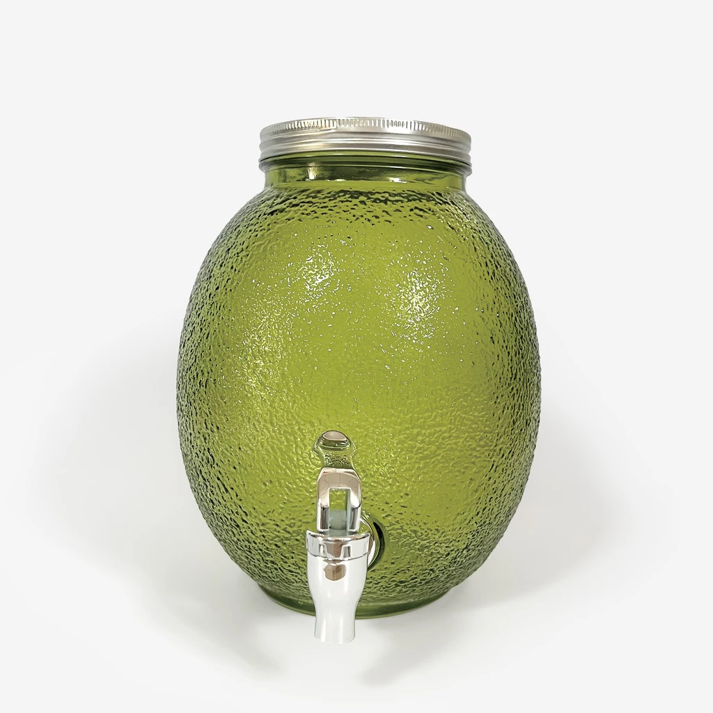 Duży słój w kolorze limonki, posiada kranik na dole naczynia.