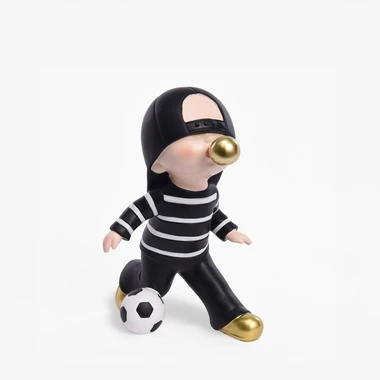 Černo-bílá figurka CHLAPEC 15x24 cm