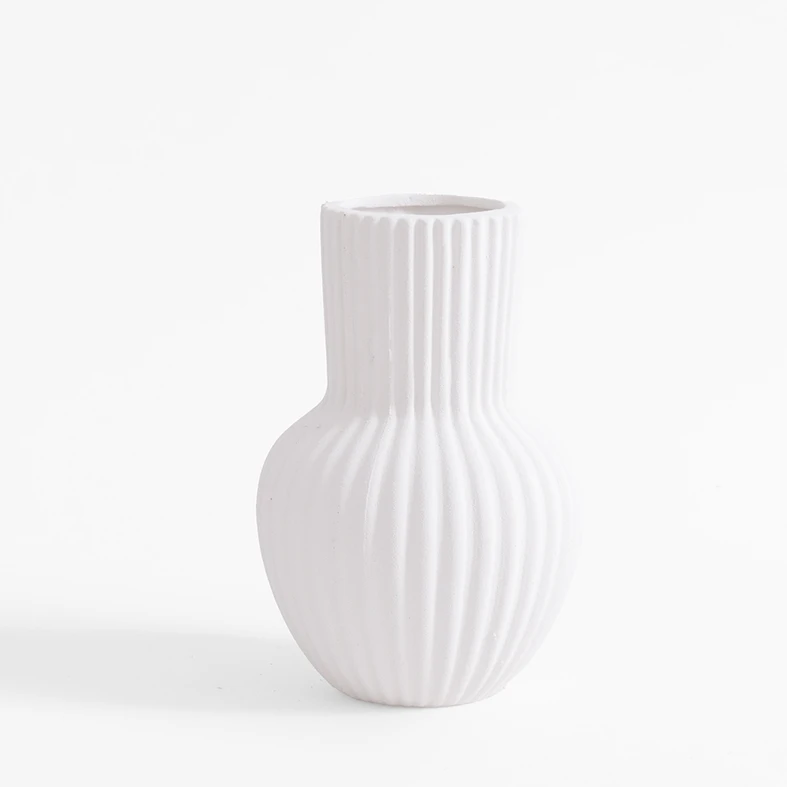 Bílá váza 19,8 cm