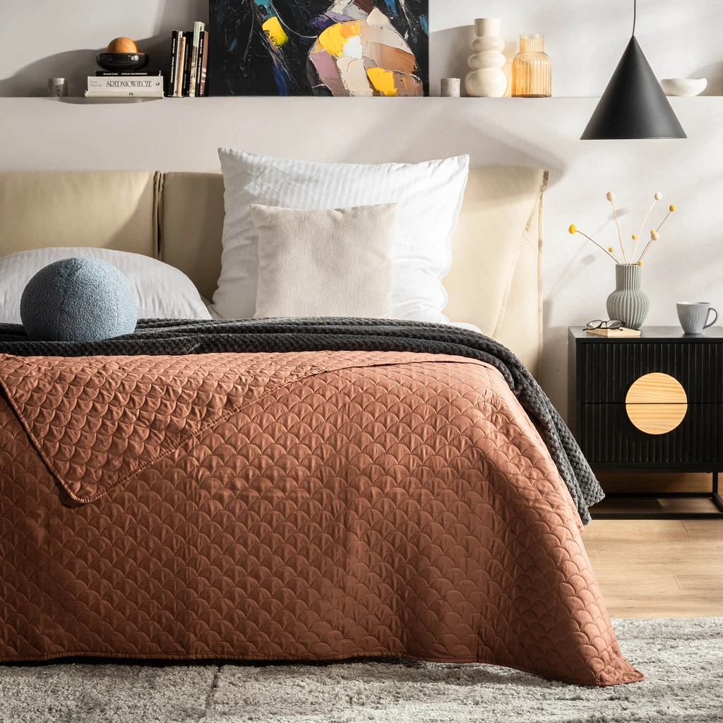 Hnědý přehoz na postel NICEA 200x220 cm