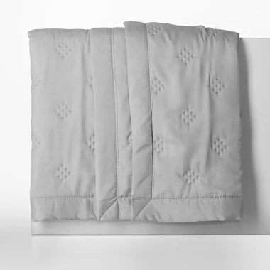 Světle šedý přehoz CLOUD 220x200 cm