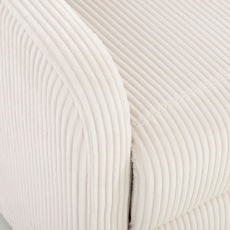 Zdjęcie fotela. Zbliżenie na detale. Widać fakturę materiału.