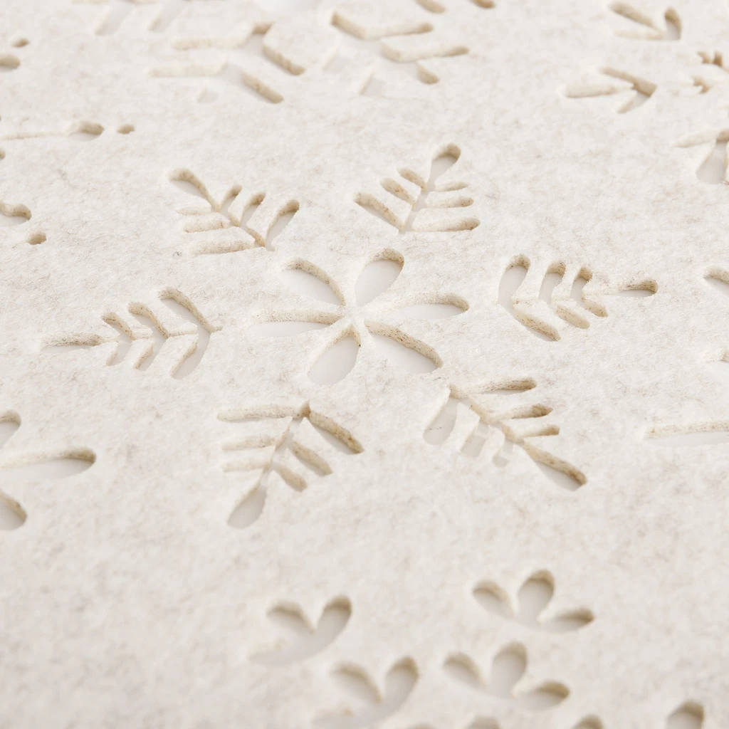 Podložka na stůl béžová sváteční 40x32,5 cm