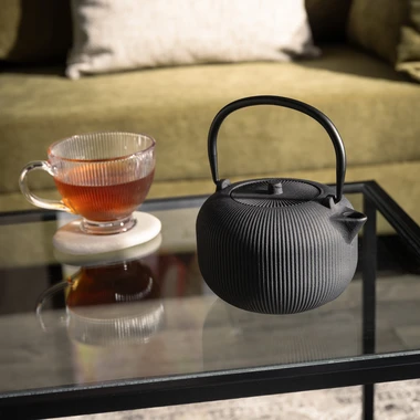 Konvička na čaj 1 l, černá.