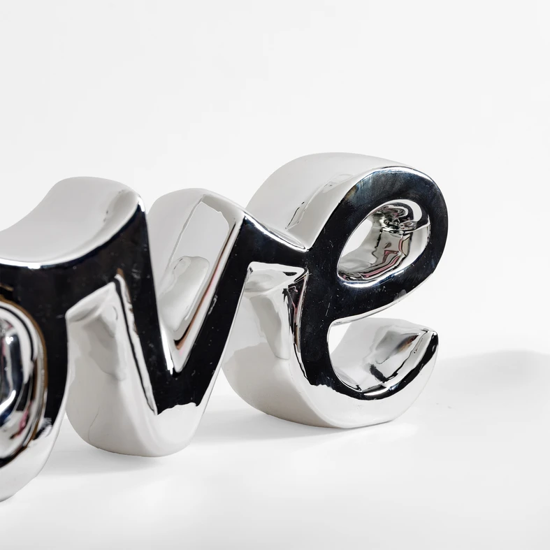 Ozdobný stříbrný nápis LOVE 29x11,4 cm