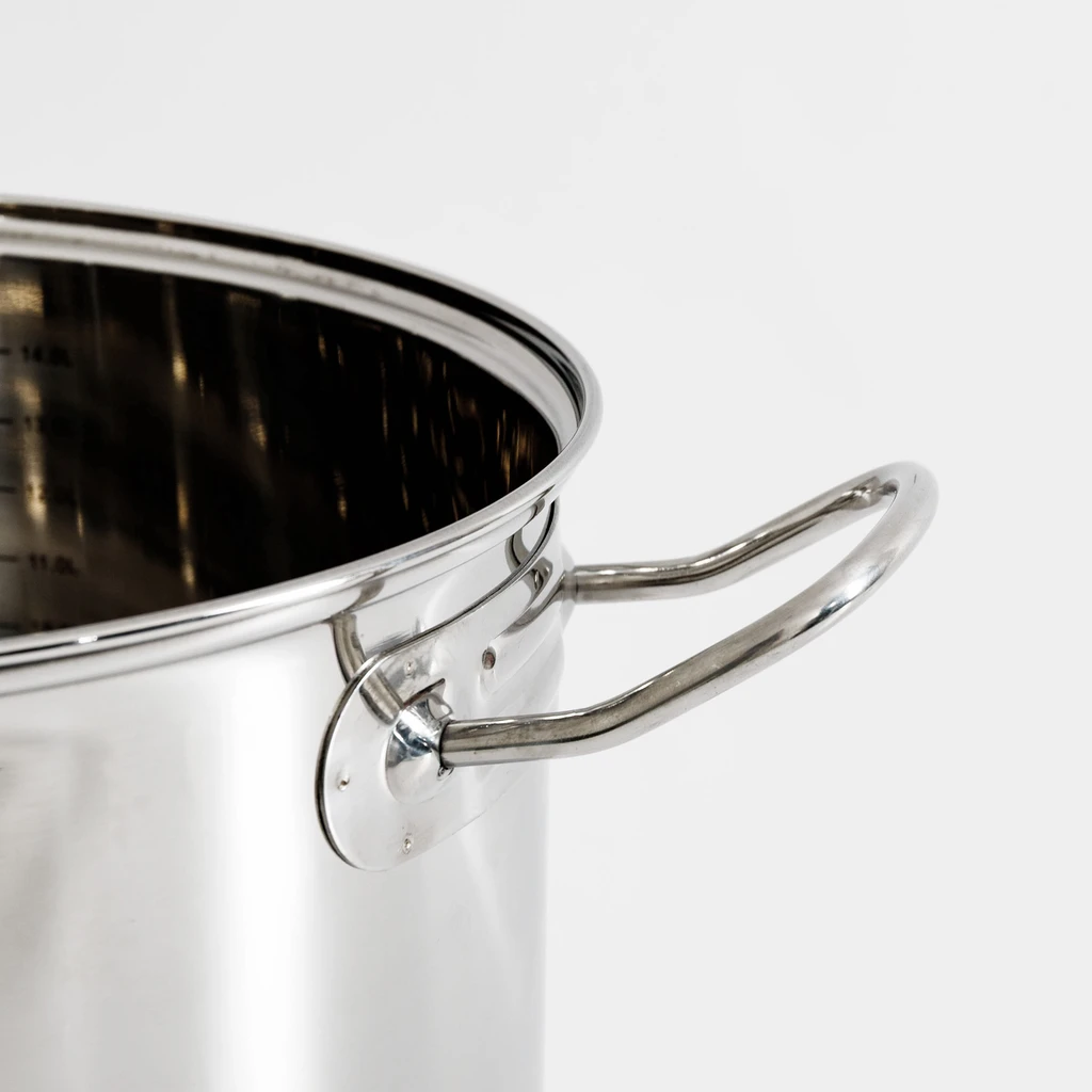 Garnek z stali nierdzewnej SYK-461-30 GRAND 16 L z pokrywką 30 cm