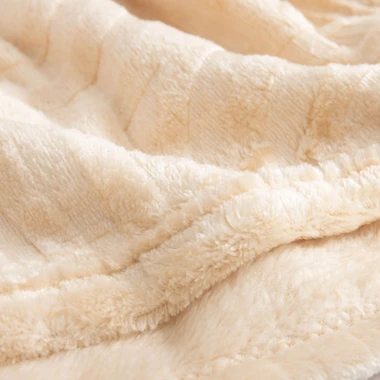 Deka s reliéfním vzorem ABSTRACT 130x160 cm béžová