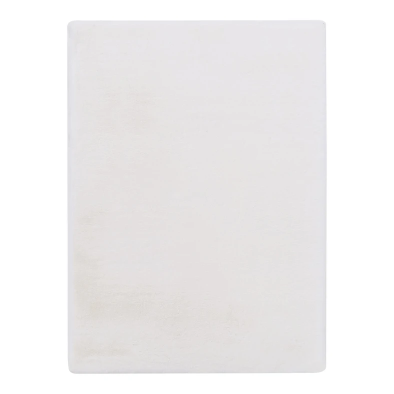 Prostokątny biały dywan