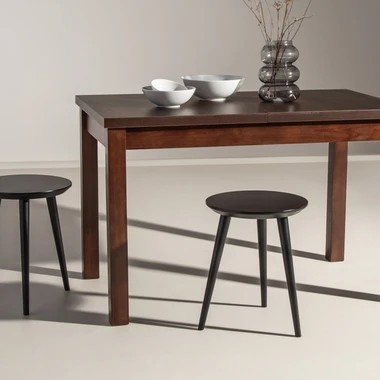 Černá stolička NEDIM