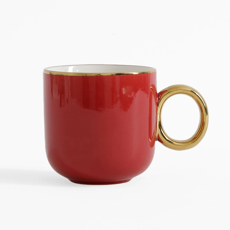 Porcelánový hrnek červený ROYAL 380 ml