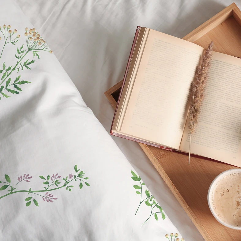 Bavlněné povlečení s motivem lučních květin COTTAGE HOME 220x200 cm