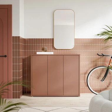 Nízký třídveřový botník ALICE SPRINGS terakota