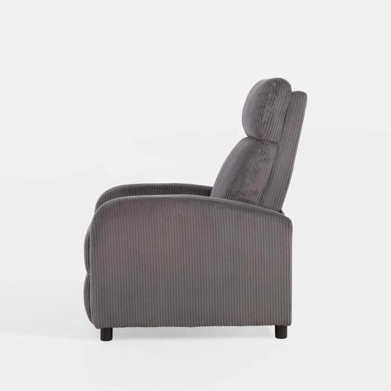 Zdjęcie fotela. Ujęcie pod kątem.