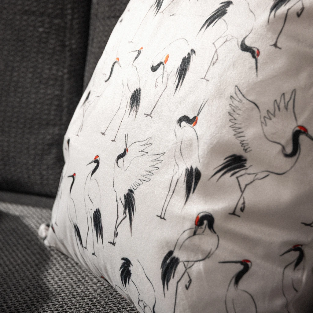 Bílý povlak na polštář LEANDRO 45x45 cm