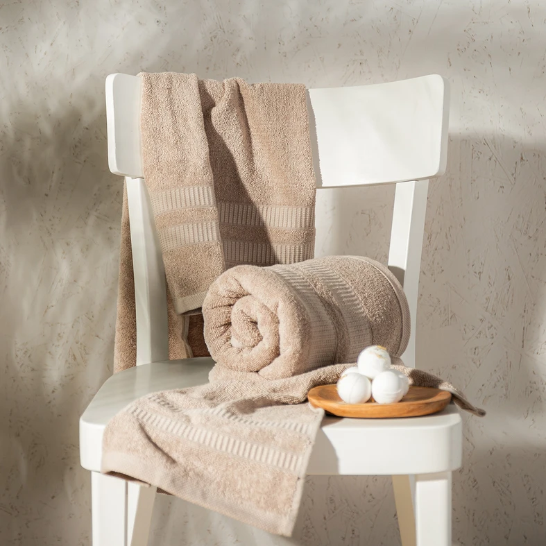 Ręcznik do twarzy beżowy TULSA 50x90 cm Ručník na obličej TULSA 50x90 cm béžový