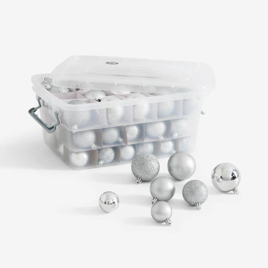 Sada 70 kusů stříbrných vánočních baněk v krabičce