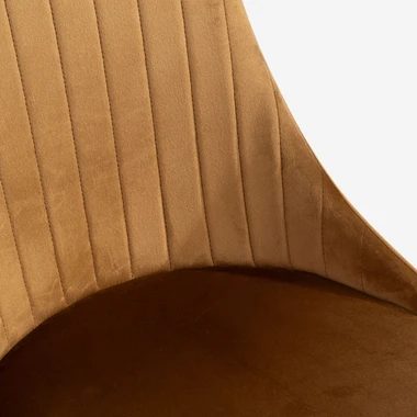 Čalouněná židle HOMESTED, světle hnědá.