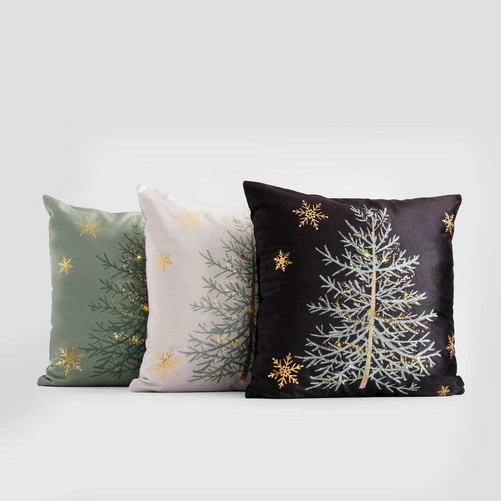 Dekorační povlak na polštář s vánočním stromečkem zelený AURORA 45x45 cm