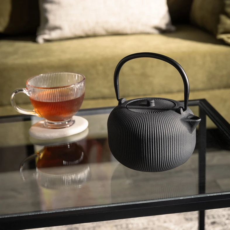 Konvička na čaj 1 l, černá.