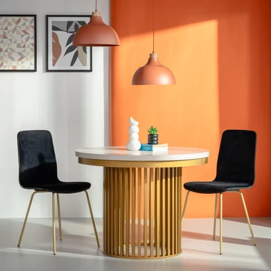 Černá židle se zlatými nohami VINGE