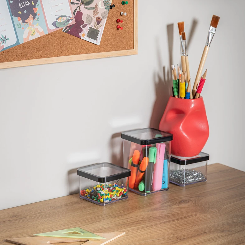 Wazon nowoczesny czerwony 15 cm Červená moderní váza 15 cm