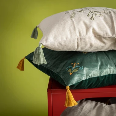 Povlak na polštář s výšivkou zelený FOLKY 45x45 cm