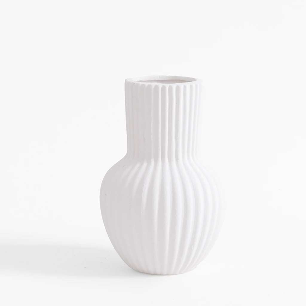 Bílá váza 19,8 cm
