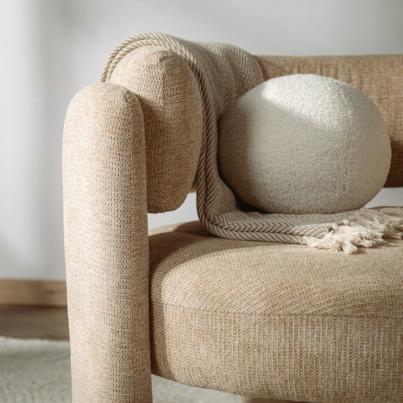 Dekorační krémový polštář BALL 27 cm