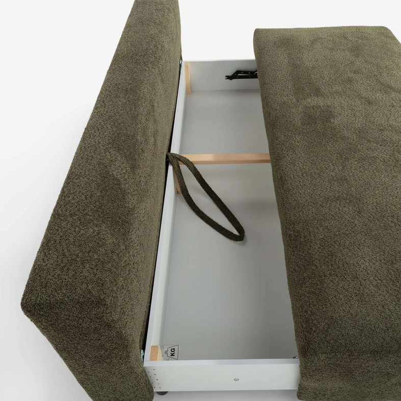 Pojemnik na pościel znajdujący się pod siedzeniem