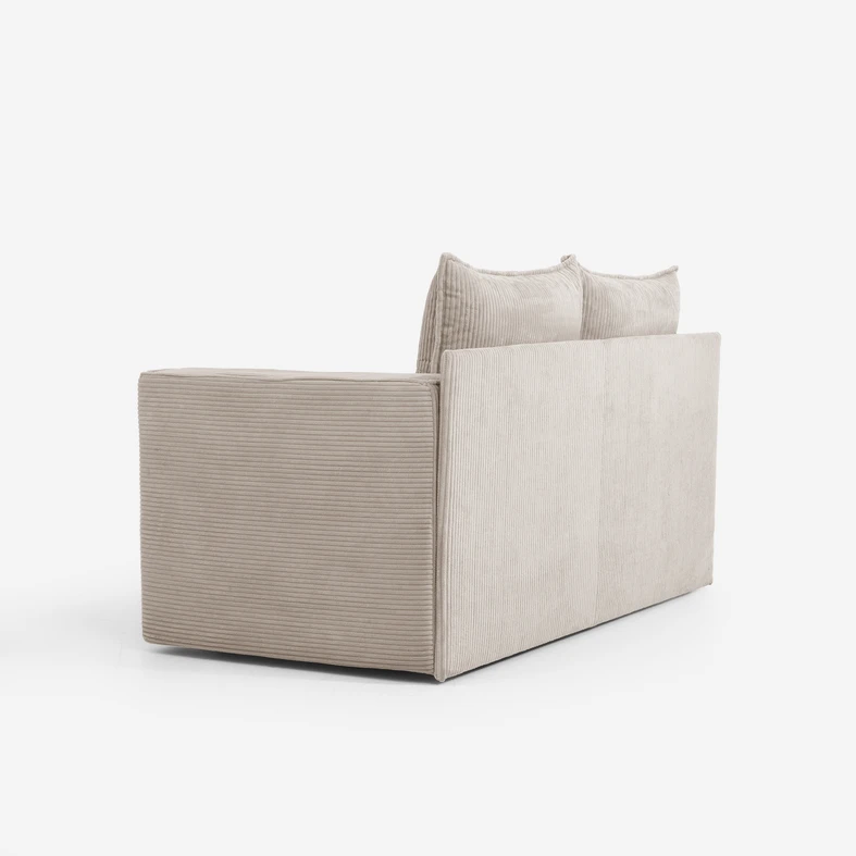 Wygodne poduchy, miękka tkanina i spokojny kolor – LUSO tworzy przestrzeń odpoczynku.