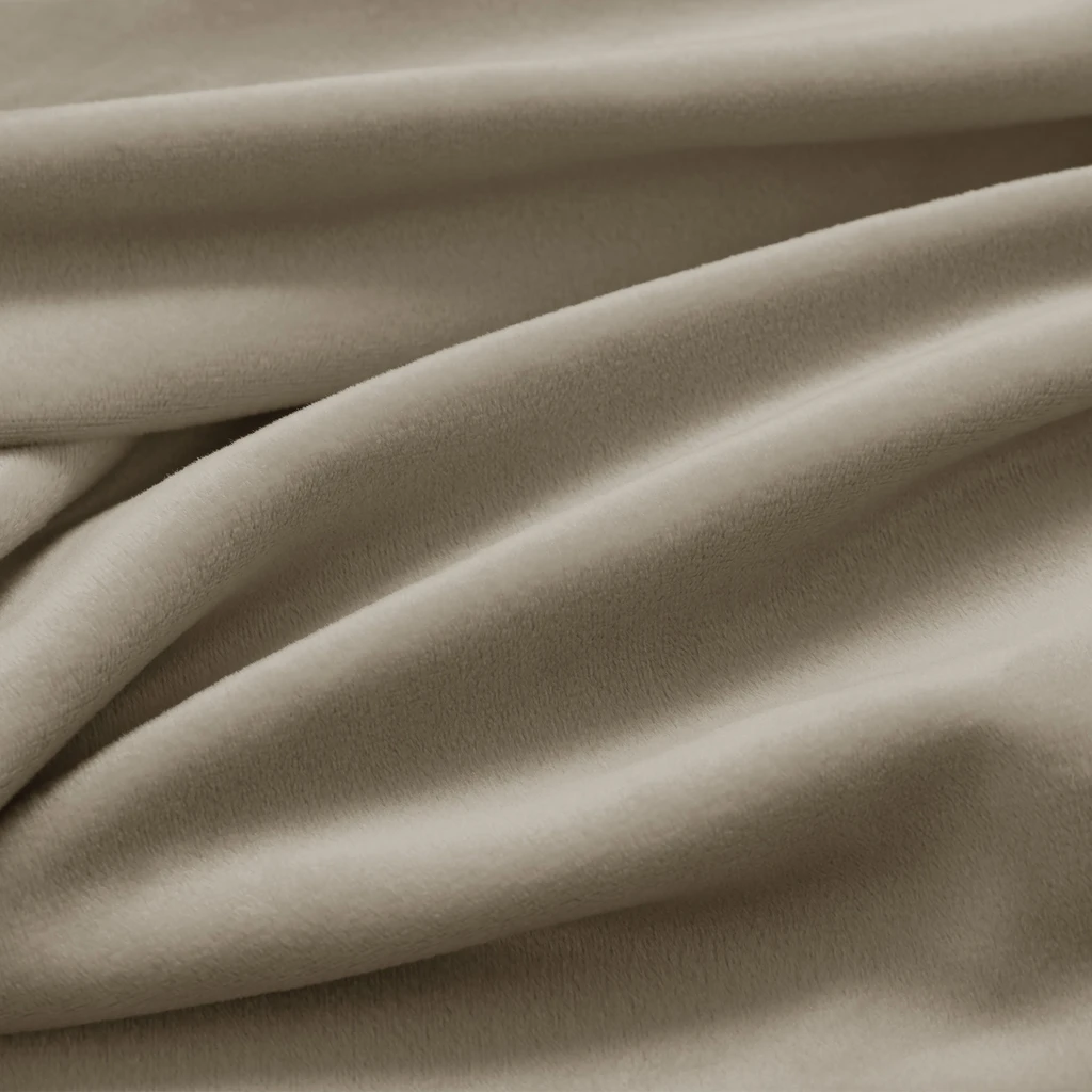 Zdjęcie pokrowca. Duże zbliżenie. Widać marszczenia i fakturę materiału.