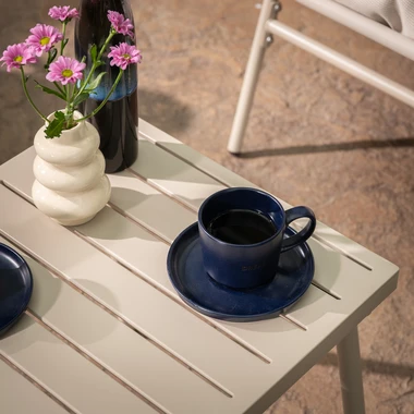 Modrý šálek s podšálkem MATTE 220 ml