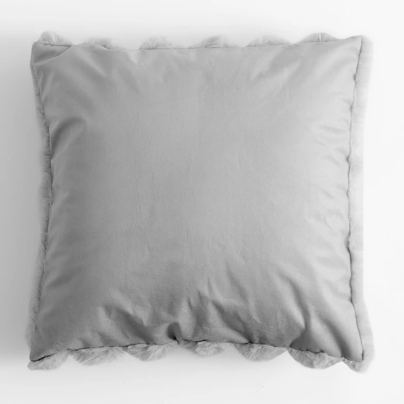 Poszewka szara ELLE 45x45 cm Szara poszewka z dekoracyjnym króliczym sztucznym futerkiem