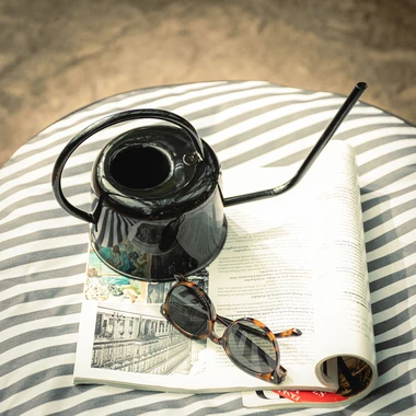 Konvička na zalévání 900 ml MIX