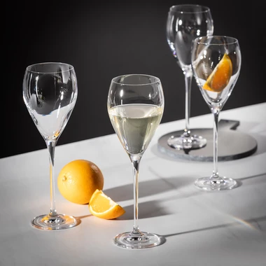 Sada 4 sklenic na víno PERLA 280 ml