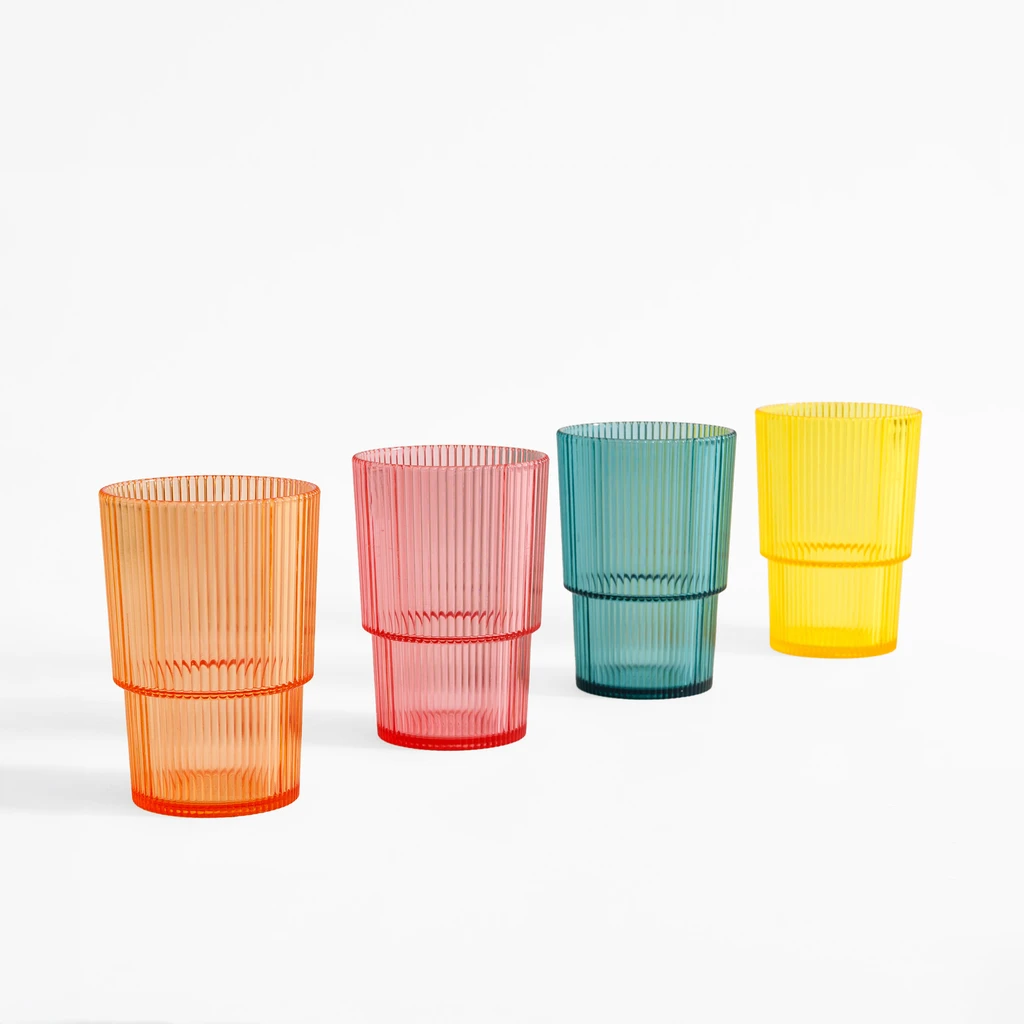 Plastikowe kubki na zimne napoje