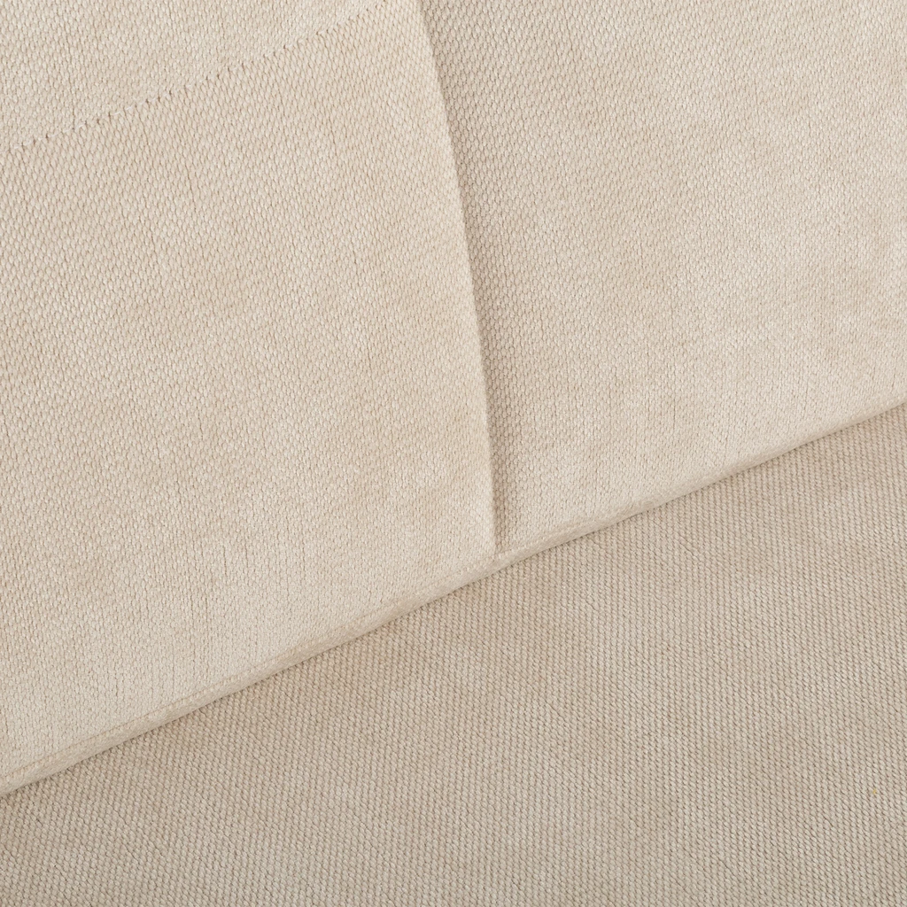 Jasny kolor, komfortowe wnętrze – sofa LILI.