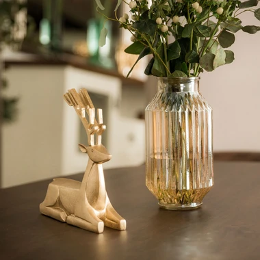 Figurka JELEN zlatý 21 cm.