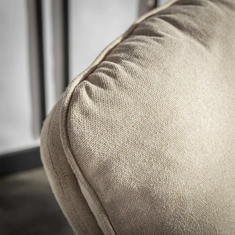 Béžové čalouněné křeslo DYNASTI