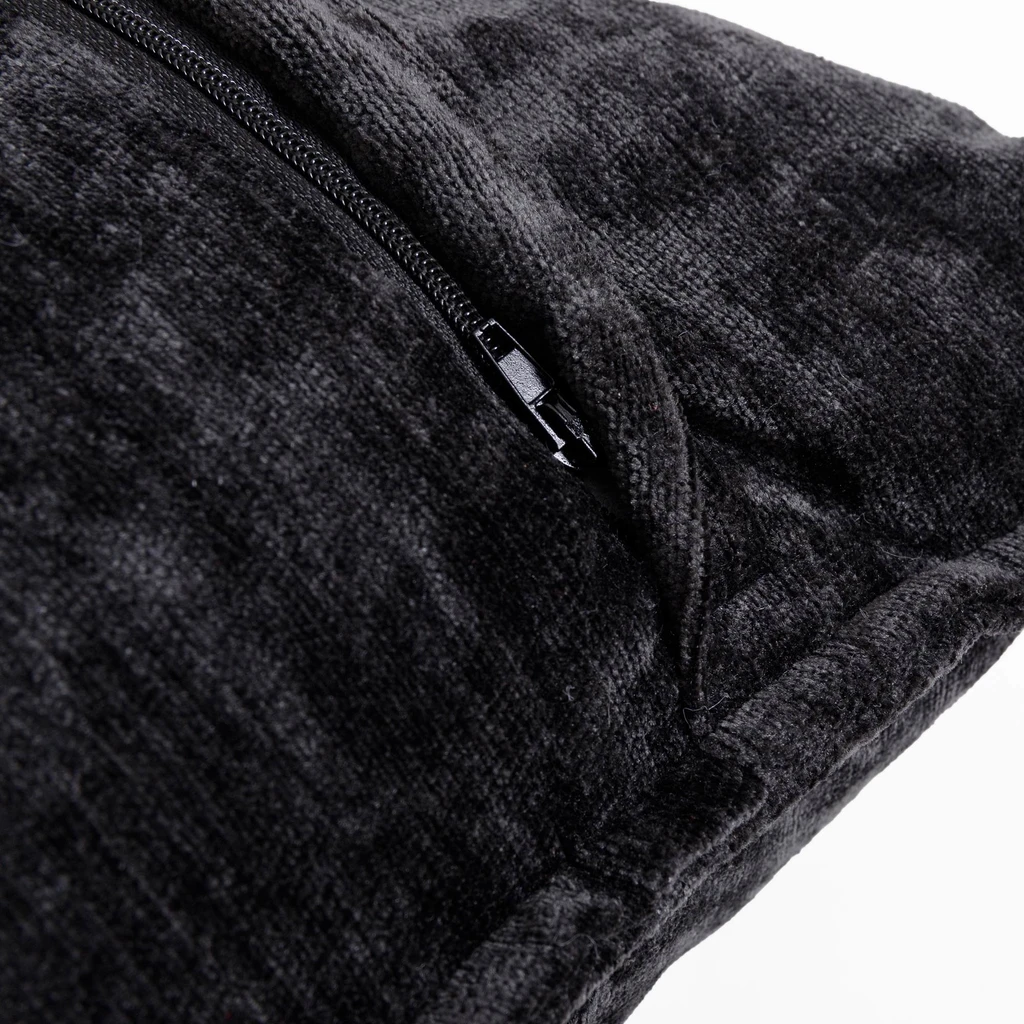 Czarna poszewka poliestrowa