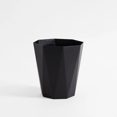 Černý odpadkový koš 24 cm