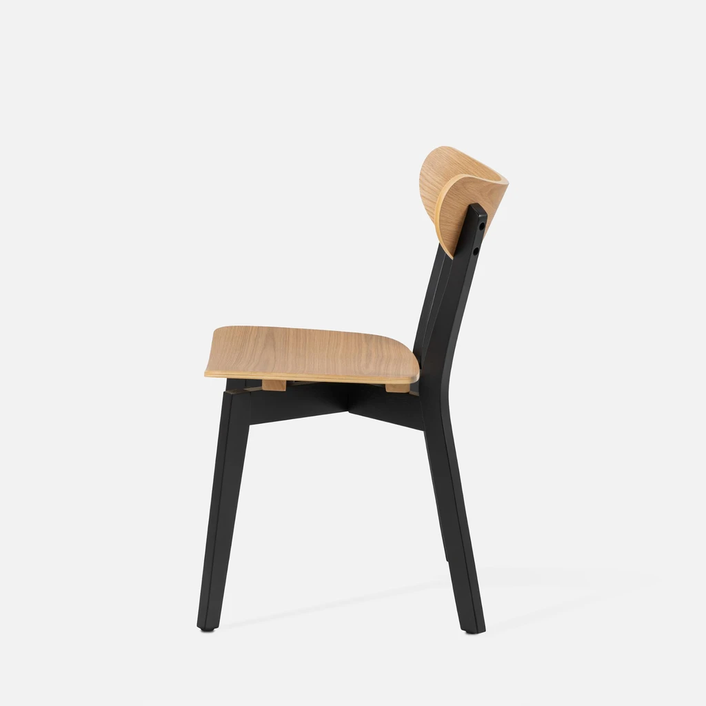 Dřevěná židle v retro stylu BLACKY černá