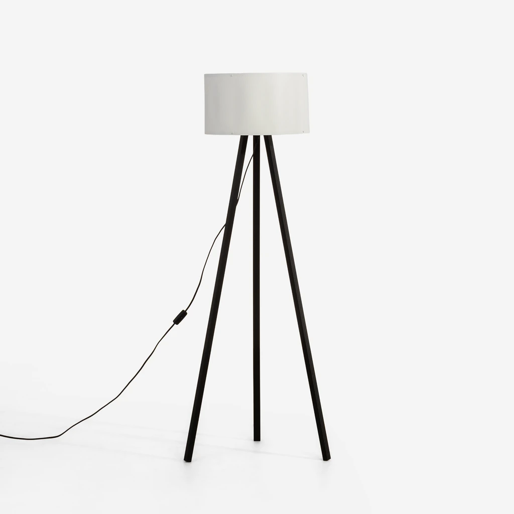 Černobílá stativová stojací lampa PIKO