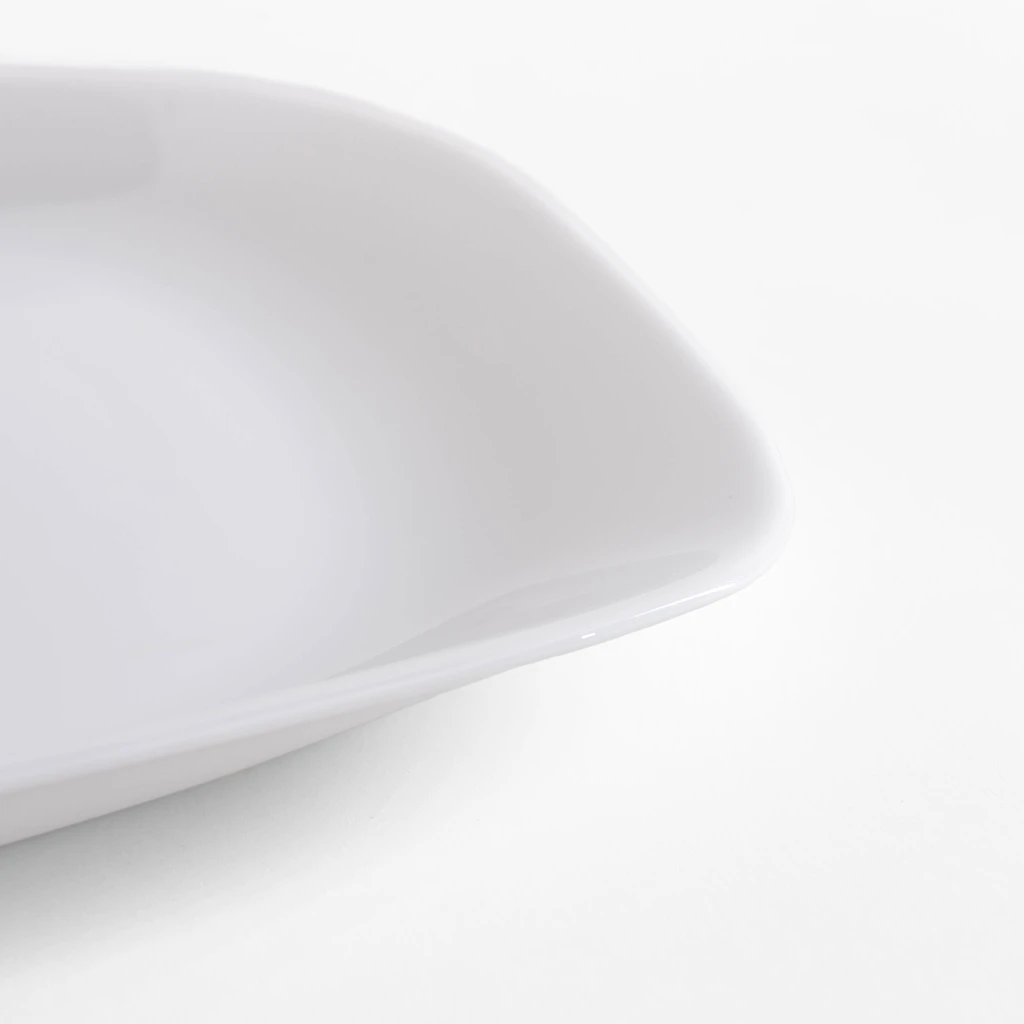 Prostokątny porcelanowy talerz